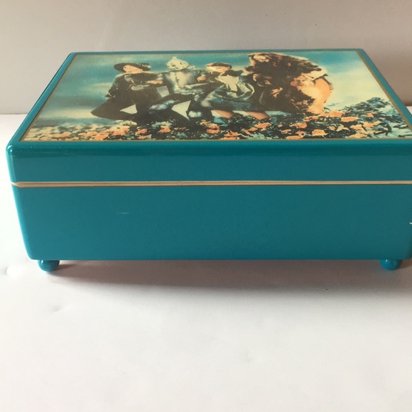 Vintage Wizard of Oz Music Box - Picture 7 of 7